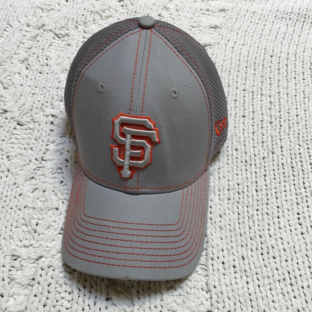 Unisex S-M Kids SF Giants baseball hat